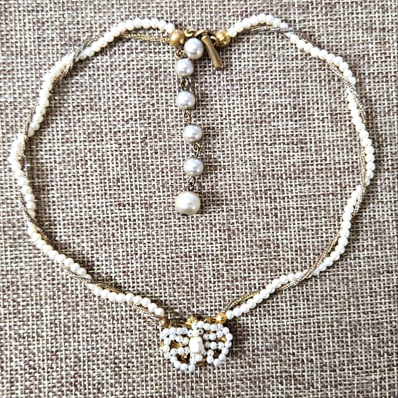 Elegant Miriam Haskell Pearl And Gold Vintage Necklace